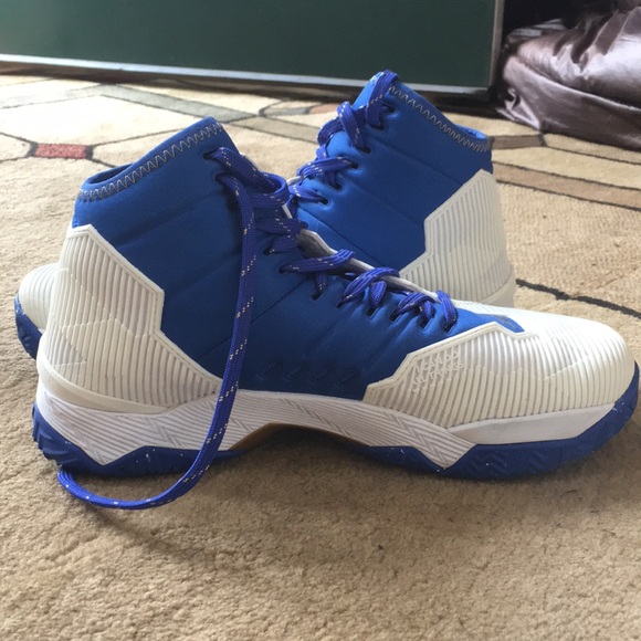 Under Armour Curry 2.5 Mens Basketball Sneakers - Picture 2 of 5